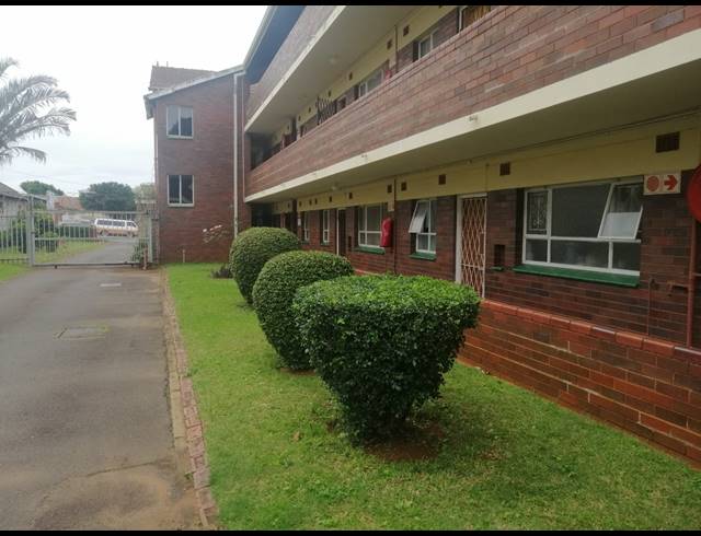 1.5 BEDROOM FLAT FOR SALE IN UMBILO